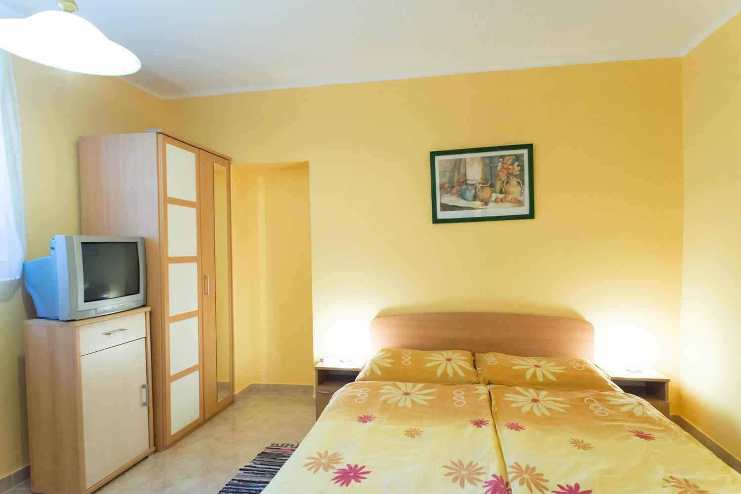 Andrea Apartmanhaz Balatongyorok Luaran gambar