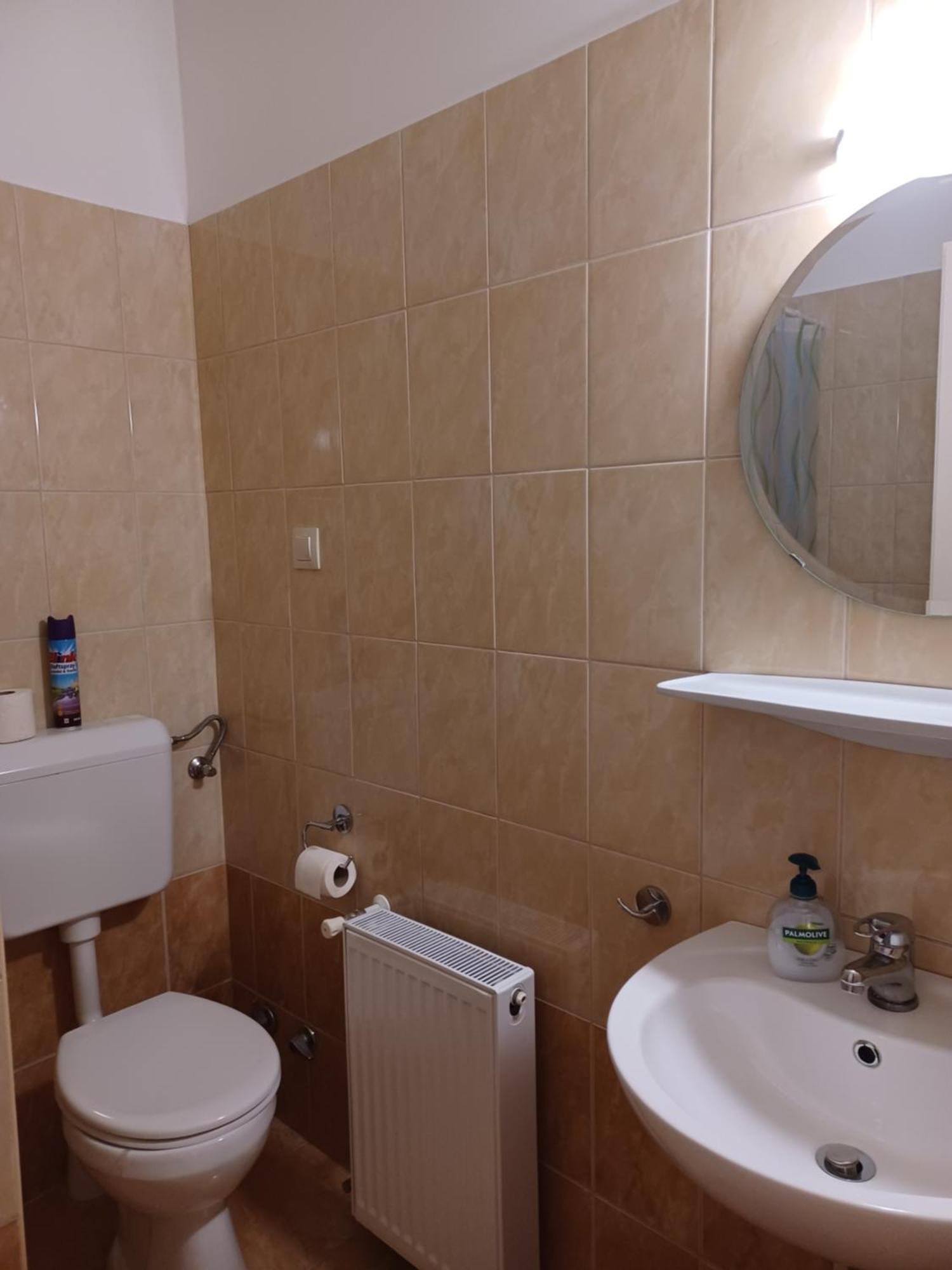 Andrea Apartmanhaz Balatongyorok Luaran gambar