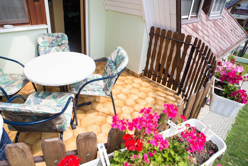 Andrea Apartmanhaz Balatongyorok Luaran gambar
