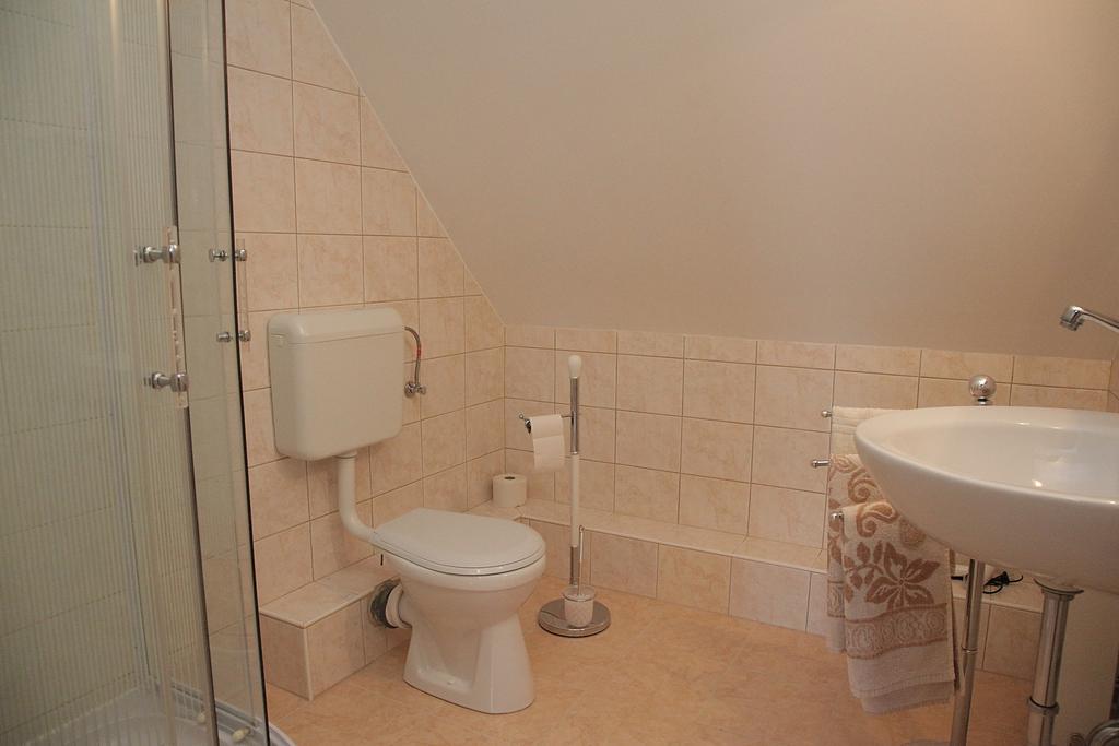 Andrea Apartmanhaz Balatongyorok Luaran gambar